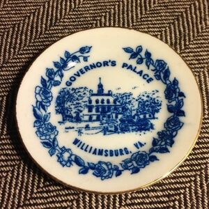 Mini Commemorative Plate Blue and White Decor Williamsburg Souvenir